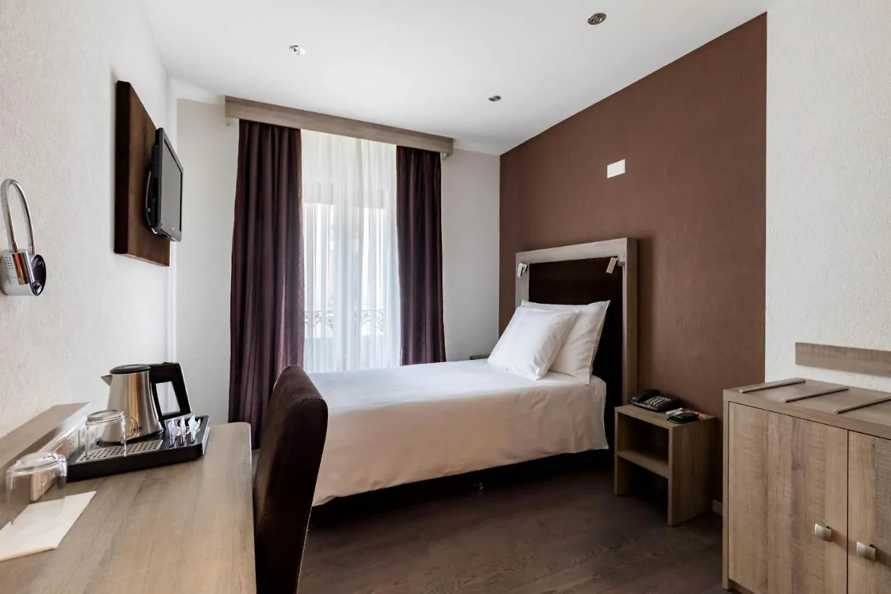 Hotel Strasbourg Ginebra 3*,  Suiza